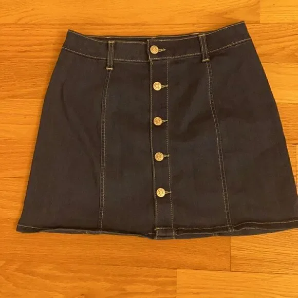 Celebrate Pink Mini Skirt   - Picture 3 of 7